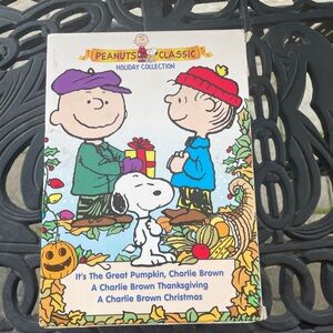 Peanuts A Charlie Brown Thanksgiving DVD - Yellow and Purple